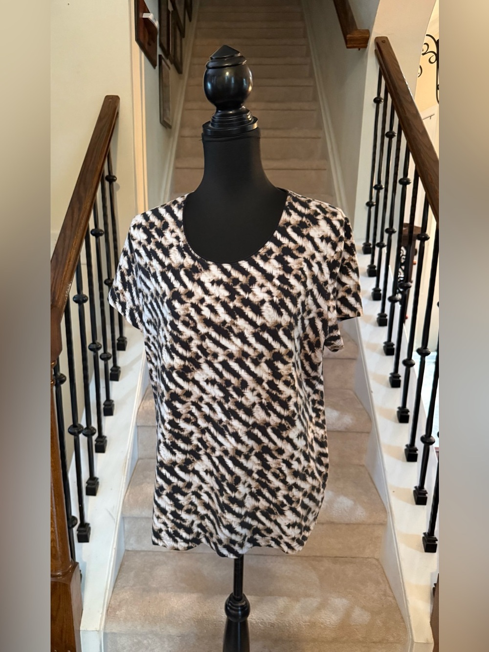 Kim Rogers Black and Cream Printed Short Sleeve Tee